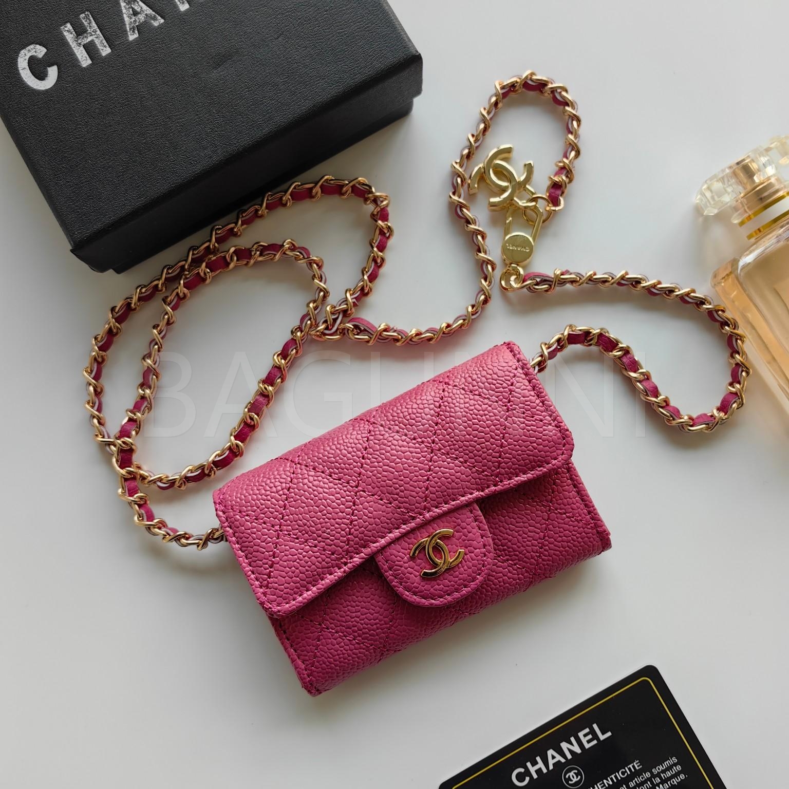 샤넬 클래식 코인퍼스