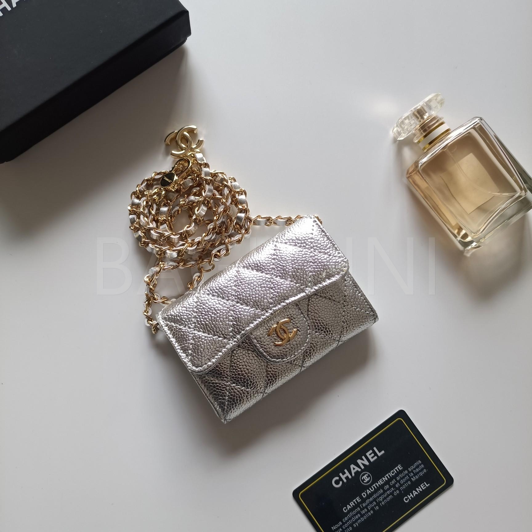 샤넬 클래식 코인퍼스