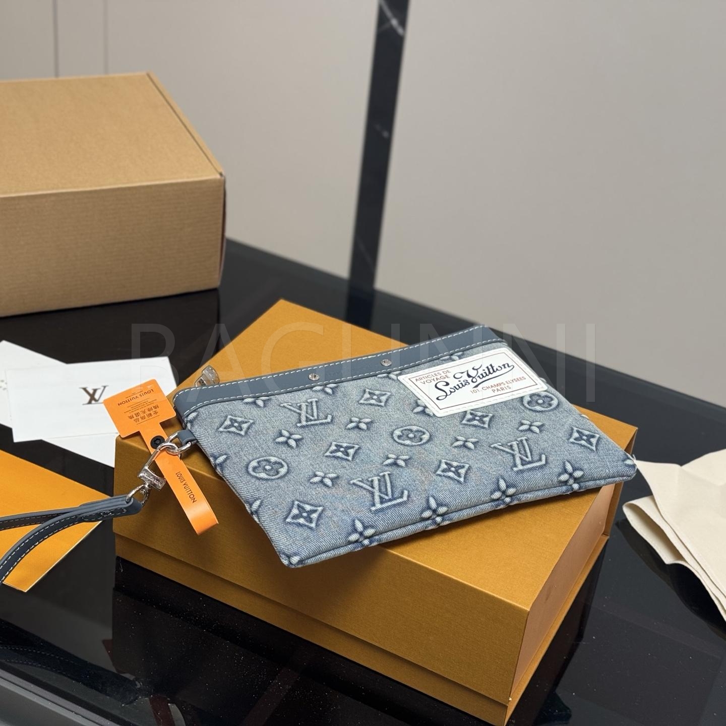 루이비통 클러치 파우치