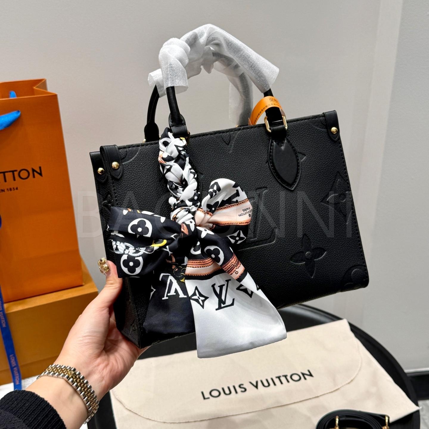 루이비통 앙프렝뜨 온더고 토트백