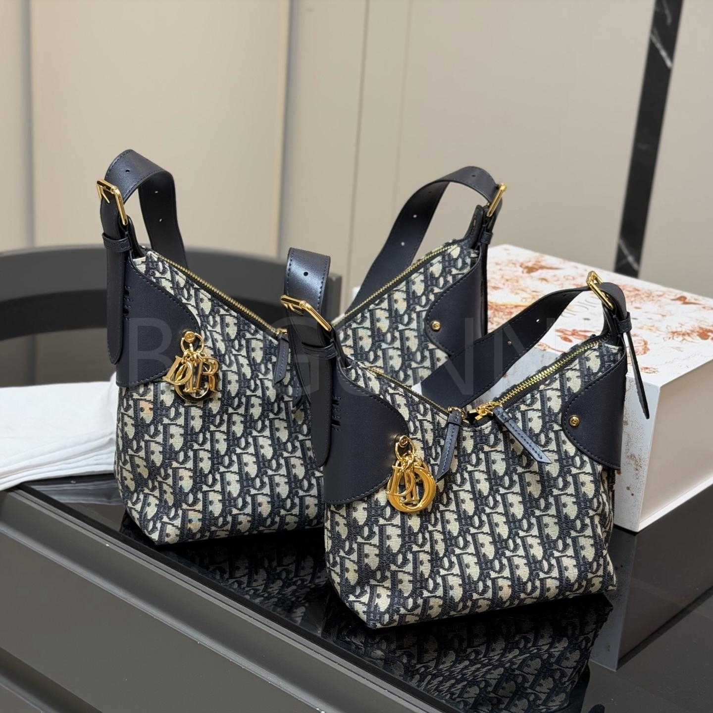 디올 보야주 토트백