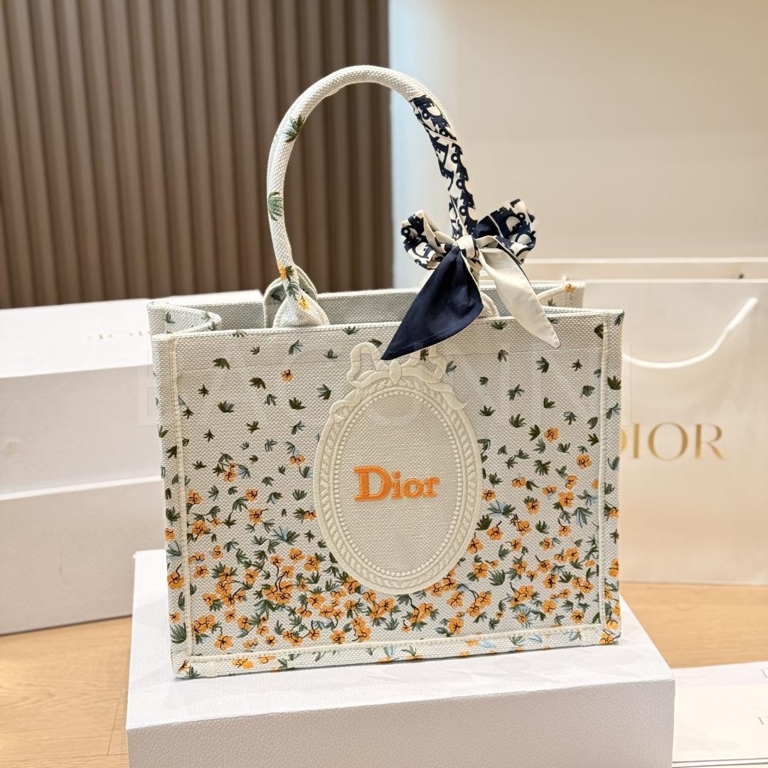 디올 북 토트 쇼퍼백