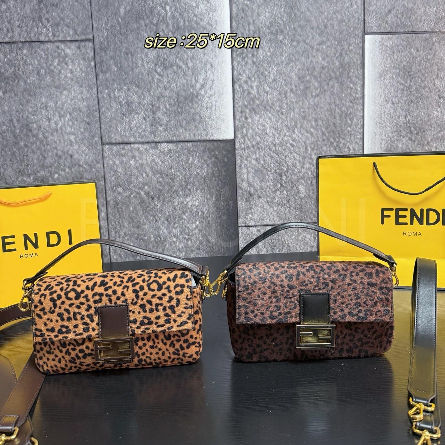 펜디 레오파드 미니 바게트백