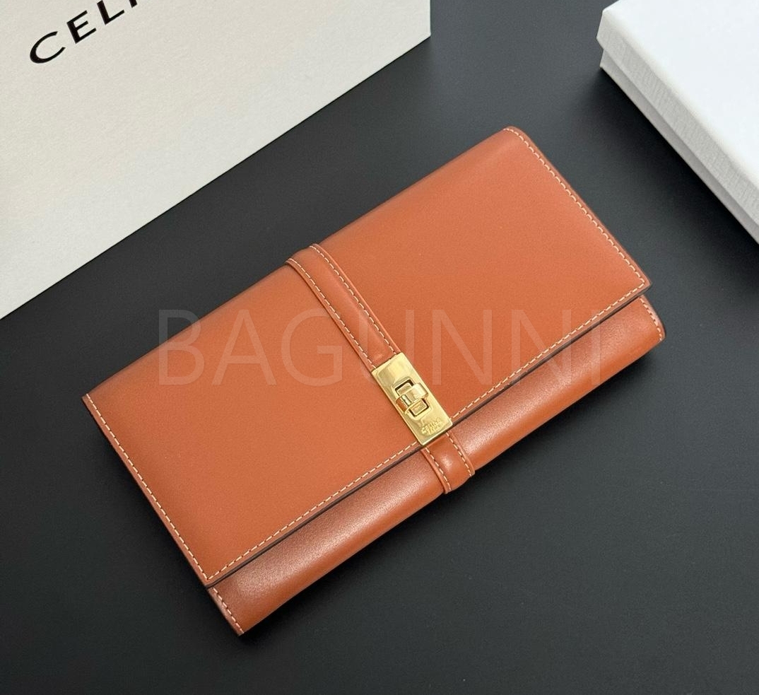 셀린느 트리옹프 지퍼 카드지갑