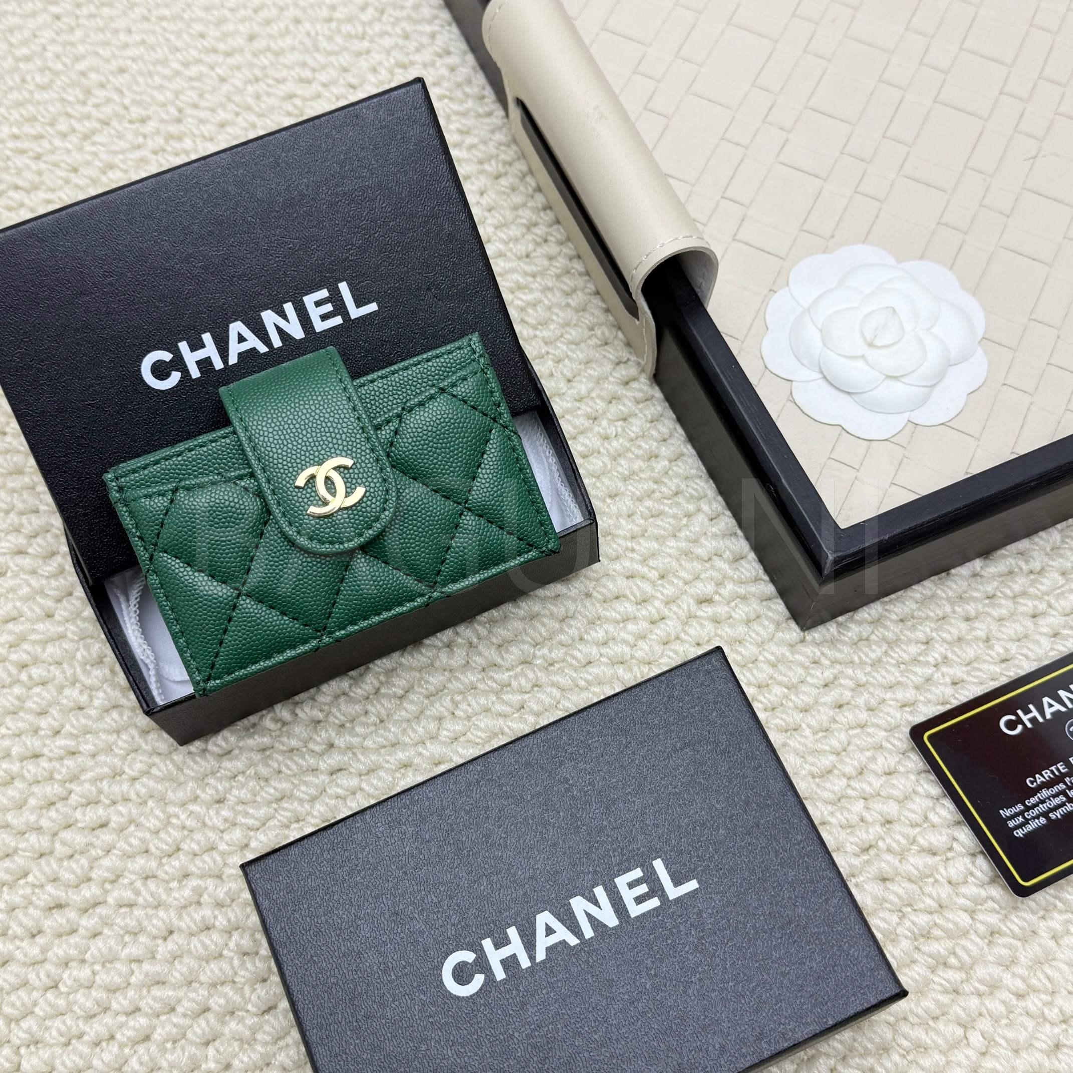 샤넬 클래식 플랩 카드지갑