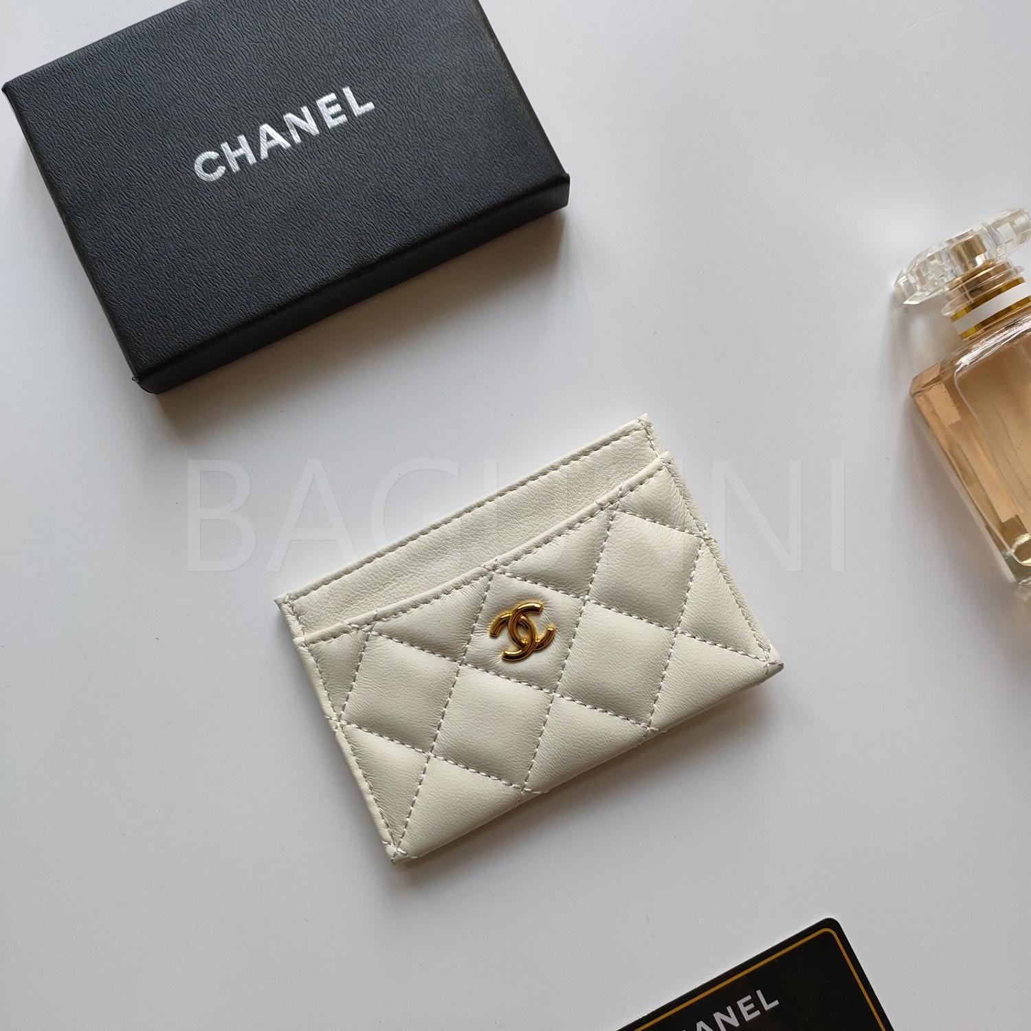샤넬 클래식 플랩 카드지갑