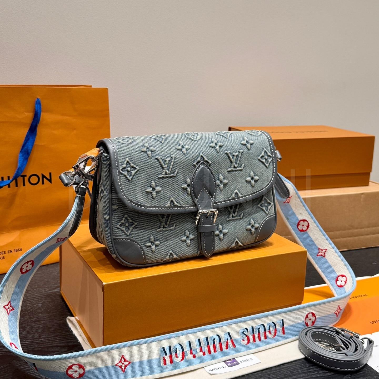 루이비통 데님 다이앤 숄더백