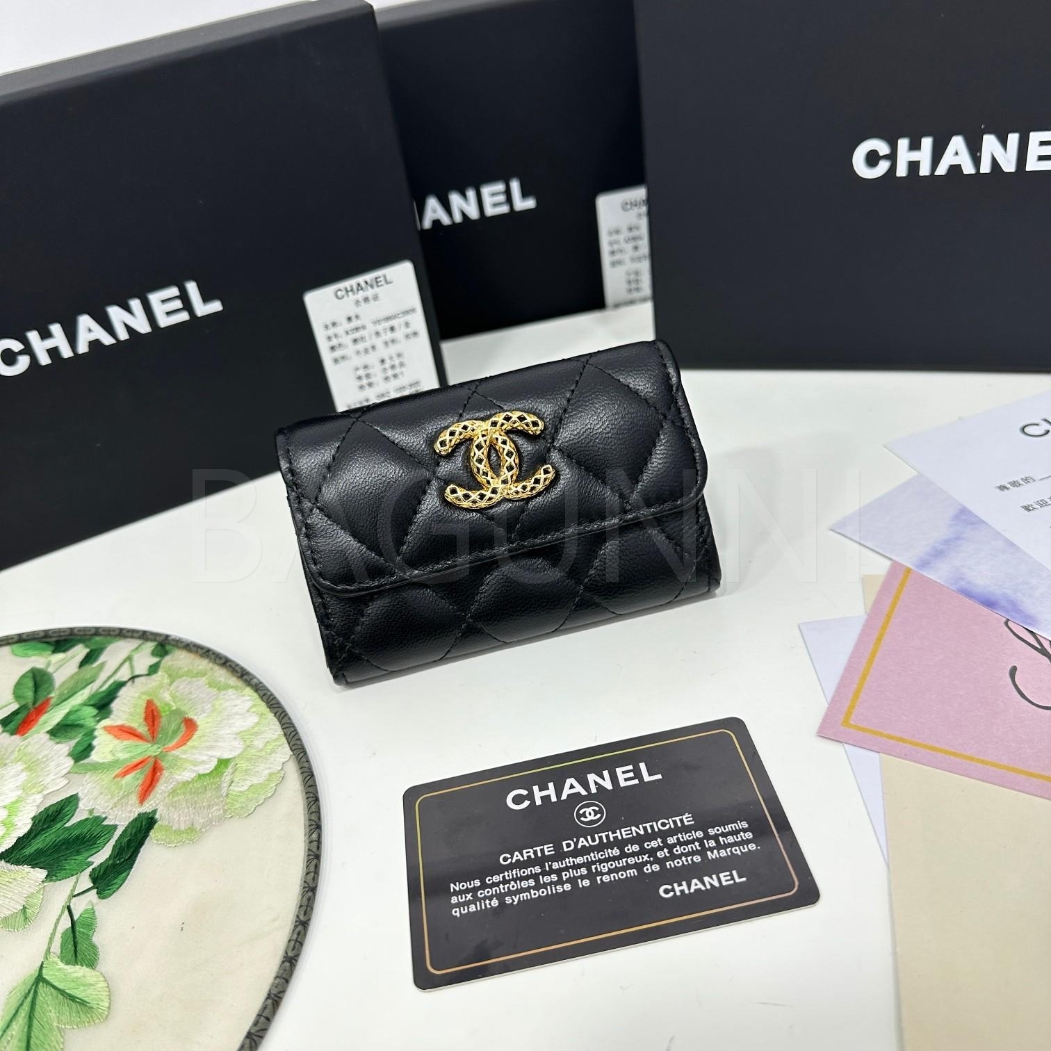 샤넬 클래식 플랩 카드지갑