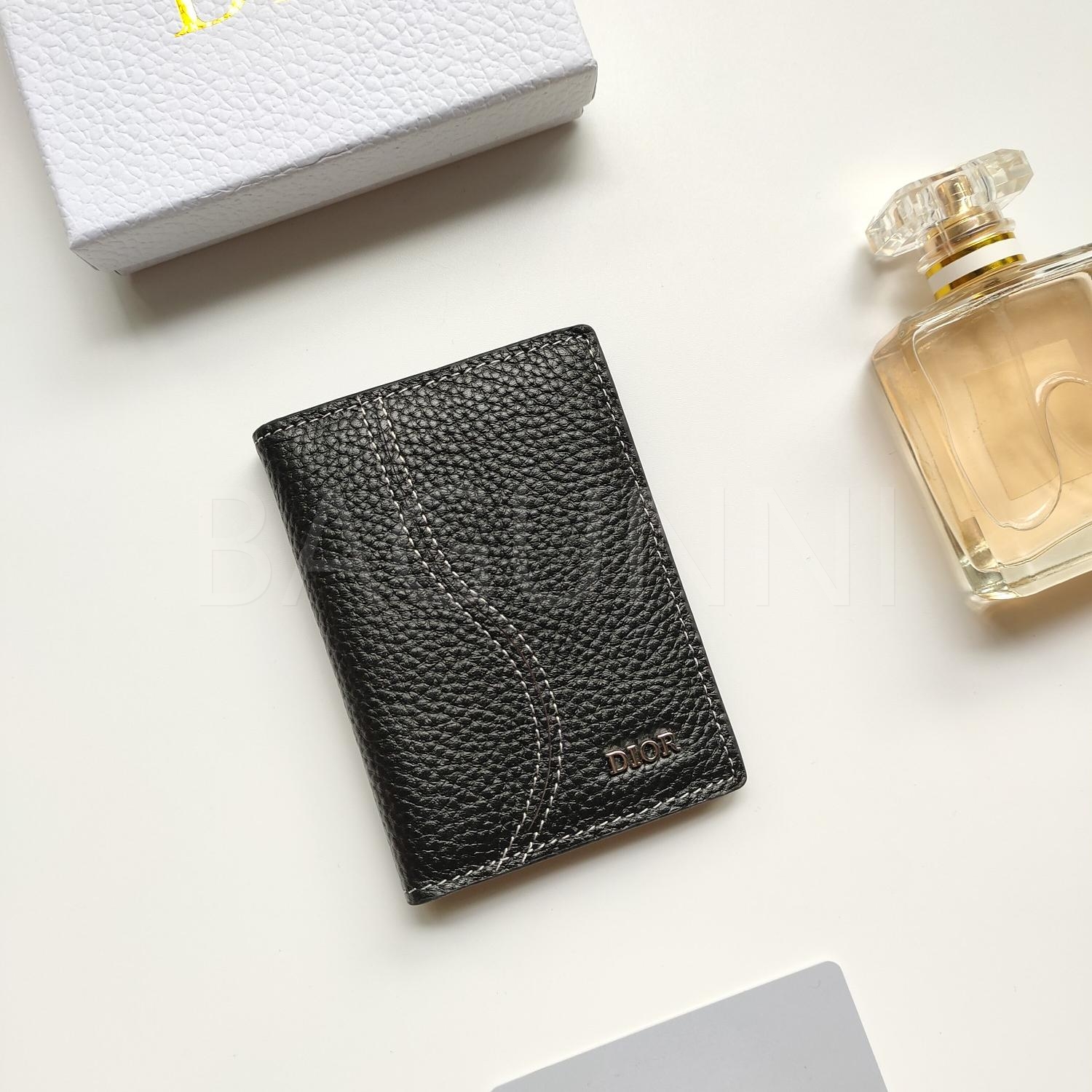 디올 카드홀더