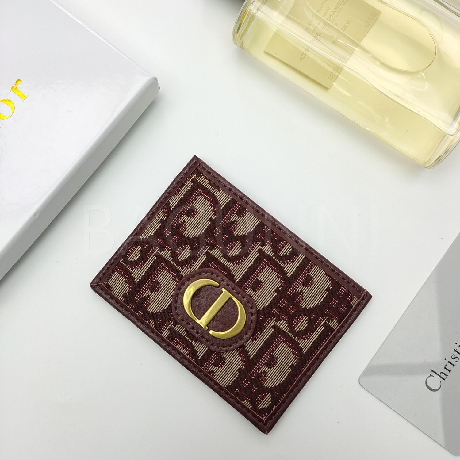 디올 카드홀더