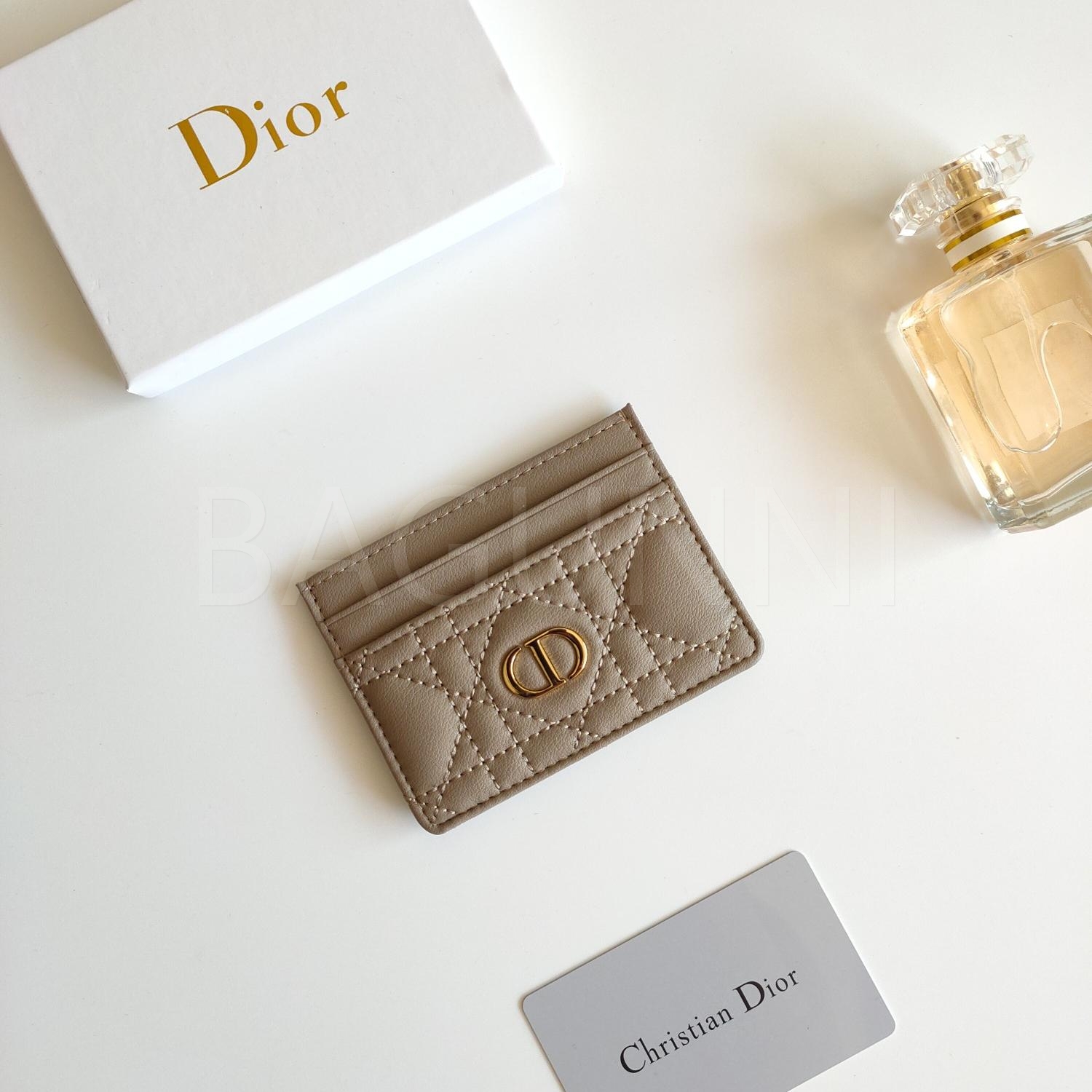 디올 카로 카드지갑