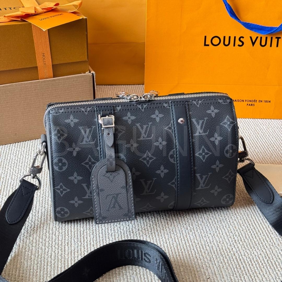 루이비통 모노그램 이클립스 시티 키폴