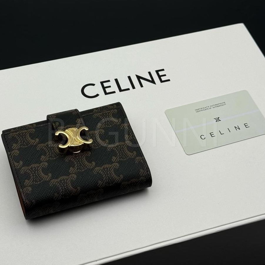 셀린느 트리옹프 지퍼 카드지갑