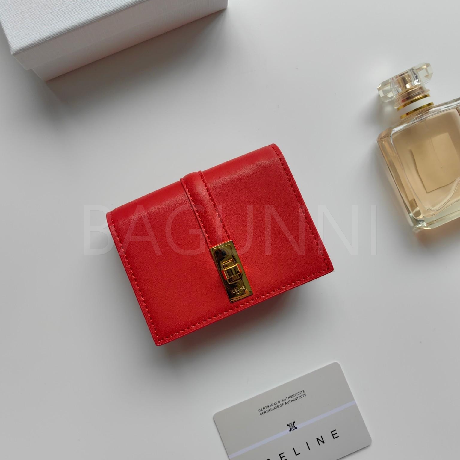 셀린느 트리옹프 플랩 카드지갑